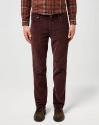 MESKIE SPODNIE SZTRUKSOWE WRANGLER GREENSBORO MAHOGANY 112370724. Spodnie materiałowe Wrangler, l, bez wzorów, z materiału. Za 219.99 zł.