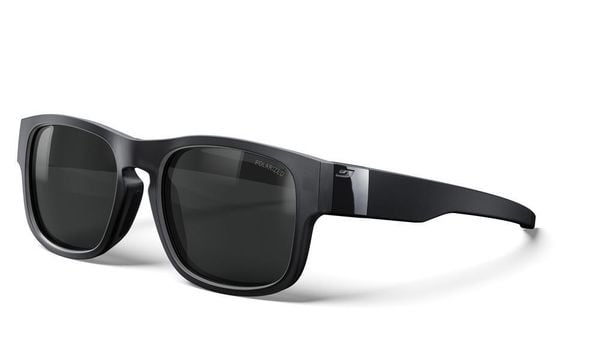 Okulary z polaryzacją JULBO Better M - Spectron 3 Polarized - Black. Czarne okulary przeciwsłoneczne JULBO, prostokątne. Za 579.00 zł.