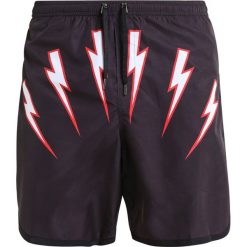 Neil Barrett THUNDERVOLT 1 SWIMWEAR Szorty kąpielowe black/white/red. Kąpielówki marki Neil Barrett. W wyprzedaży za 775.20 zł.