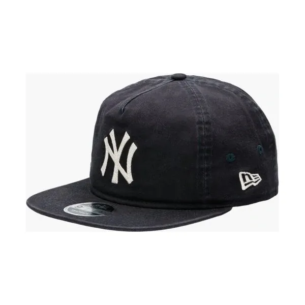 New Era Czapka Chain Stitch Snap Ny Yankees Nvy , granatowy, rozmiar SM. Niebieskie czapki z daszkiem New Era, bez wzorów, z bawełny. W wyprzedaży za 69.99 zł.