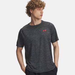 Koszulka T-Shirt Męski Sportowy Under Armour Tech Textured. Czarne t-shirty sportowe Under Armour, bez wzorów, bez ramiączek, na fitness i siłownię. Za 139.99 zł.