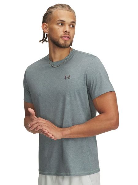 Under Armour Koszulka sportowa "Vanish Elite Vent" w kolorze szarym rozmiar: XXL. Szare t-shirty sportowe Under Armour, bez wzorów, z materiału, bez ramiączek, outdoorowe. Za 149.66 zł.