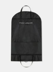 Pokrowiec na garnitur P000B-UP-006-C. Czarne garnitury Pako Lorente, uniwersalny, bez wzorów. Za 39.99 zł.