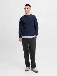 Jack & Jones Sweter w kolorze granatowym rozmiar: S. Niebieskie swetry nierozpinane Jack & Jones, s, bez wzorów, z bawełny, bez kołnierzyka, bez ramiączek. Za 114.95 zł.