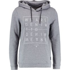 TOM TAILOR DENIM HOODY WITH PRINT Bluza z kapturem heather grey melange. Bluzy z kapturem marki TOM TAILOR DENIM, m, z bawełny, z kapturem. W wyprzedaży za 152.10 zł.