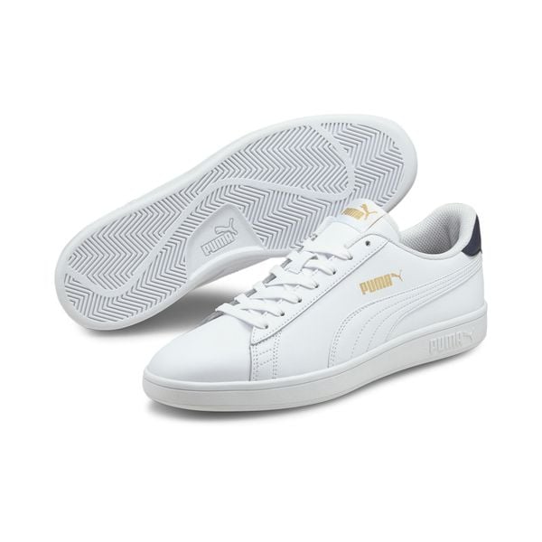 Buty męskie klasyczne Puma SMASH V2 L. Białe sztyblety Puma, bez wzorów, ze skóry, bez obcasa, bez zapięcia. Za 218.00 zł.