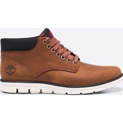 Timberland - Buty Chukka Leather. Botki sznurowane marki Timberland. W wyprzedaży za 499.90 zł.