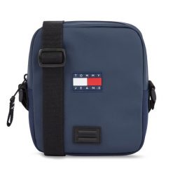 Saszetka Tommy Jeans. Niebieskie saszetki i nerki Tommy Jeans, bez wzorów, z jeansu. Za 159.99 zł.