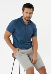 Koszulka polo z wzorem O-KOBALT. Koszulki polo sportowe Volcano, m, bez wzorów, z bawełny, bez kołnierzyka, bez ramiączek. Za 99.99 zł.