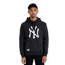 Bluza z kapturem New York Yankees. Białe bluzy New Era, m, bez wzorów, z kapturem. W wyprzedaży za 269.90 zł.