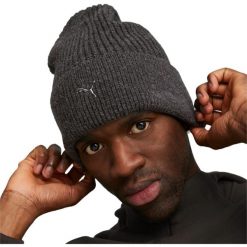Czapka zimowa Puma METAL MID FIT BEANIE. Czarne czapki zimowe Puma, bez wzorów. Za 99.00 zł.