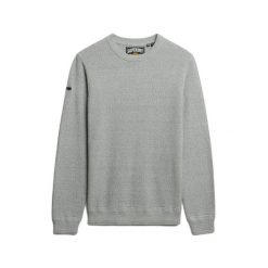 Lekki bawełniany sweter z teksturą Superdry. Szare swetry nierozpinane Superdry, na zimę, m, bez wzorów, z bawełny, bez kołnierzyka, bez ramiączek. Za 349.55 zł.