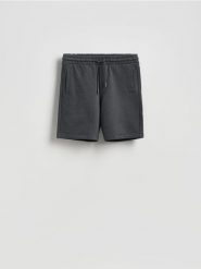 Dresowe szorty regular fit - ciemnoszary. Szare krótkie spodenki sportowe Reserved, l, bez wzorów, z bawełny. Za 69.99 zł.