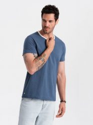 T-shirt męski z surowym wykończeniem – ciemnoniebieski V3 OM-TSCT-22SS-004 - XXL. Niebieskie t-shirty Ombre Clothing, l, z aplikacjami, z bawełny, bez kołnierzyka, bez ramiączek. W wyprzedaży za 29.99 zł.