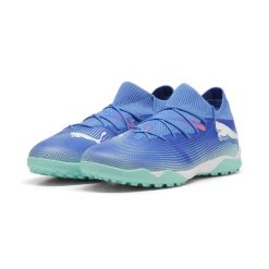 Buty piłkarskie FUTURE 7 MATCH TT PUMA. Niebieskie buty sportowe casual Puma, bez wzorów, bez zapięcia. Za 229.99 zł.