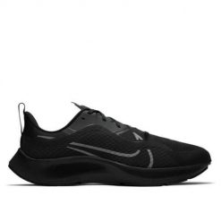 Buty do biegania męskie Nike Air Zoom Pegasus 37 Shield. Czarne buty do biegania Nike, bez wzorów, z materiału, bez zapięcia, do biegania. Za 595.00 zł.
