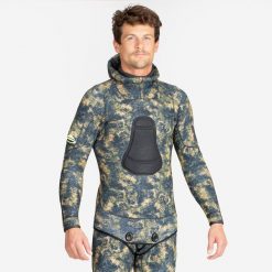 Kurtka do łowiectwa podwodnego męska Subea SPF 900+ camo z neoprenu 5 mm. Zielone kurtki SUBEA, l, bez wzorów, z elastanu, bez kaptura. Za 679.99 zł.