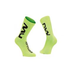 Skarpetki Northwave Extreme Air. Czarne skarpety Northwave, w ażurowe wzory, z materiału. Za 123.50 zł.