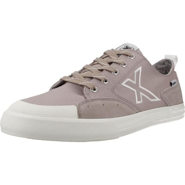 Buty MUNICH SWING 16 Brązowy. Brązowe buty trekkingowe munich, bez wzorów, ze skóry, bez zapięcia. Za 238.99 zł.