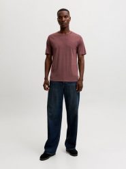 Jack & Jones Koszulka "Jjeorganic" w kolorze czerwonym rozmiar: M. Czerwone bezrękawniki Jack & Jones, m, bez wzorów, z bawełny, bez kołnierzyka, bez ramiączek. Za 55.95 zł.