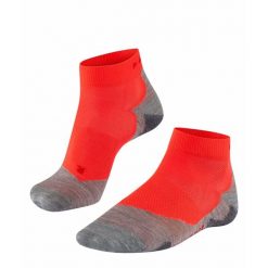Skarpetki Falke RU5 Lightweight Szorty. Czerwone skarpety Falke, bez wzorów, z elastanu. Za 147.50 zł.
