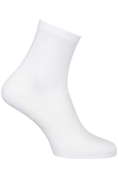 Skarpetki rowerowe wysokie oddychające 19 cm białe. Białe skarpety AGU, bez wzorów, z elastanu. Za 250.95 zł.