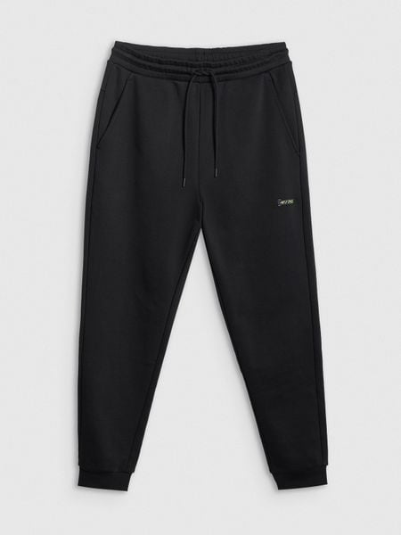 4F Spodnie dresowe joggery męskie 4F x Robert Lewandowski - czarne L. Czarne joggery i bojówki 4F, l, z aplikacjami, z dresówki, sportowe. W wyprzedaży za 119.99 zł.