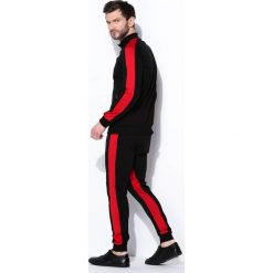 Czarno-Czerwony Komplet Dresowy Barely Ever. Czarne bluzy marki Born2be, z dresówki. Za 89.99 zł.