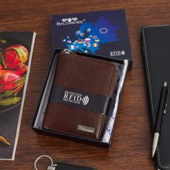 Męski portfel skórzany duży pionowy PREMIUM LEGENDARNA SKÓRA lico brązowy Beltimore P08. Brązowe portfele bez wzorów, ze skóry. Za 69.99 zł.