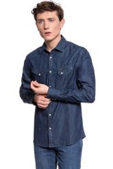 KOSZULA JEANSOWA MĘSKA WRANGLER L/S WESTERN SHIRT DARK INDIGO W5870O61E. Niebieskie koszule Wrangler, l, bez wzorów, z denimu, bez kołnierzyka, bez ramiączek. W wyprzedaży za 69.99 zł.