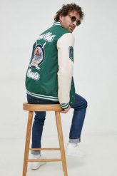 Guess kurtka bomber męski kolor zielony przejściowa. Zielone kurtki Guess, l, z aplikacjami, bez kaptura. Za 949.99 zł.