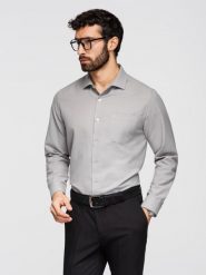Koszula męska klasyczna regular fit - szara V1 - Rozmiar: S. Szare koszule Ombre Clothing, m, bez wzorów, z bawełny, bez kołnierzyka, bez ramiączek. Za 199.99 zł.