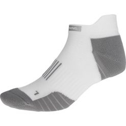 Skarpetki do biegania męskie SOM102 - biały. Skarpety marki 4F. Za 49.99 zł.