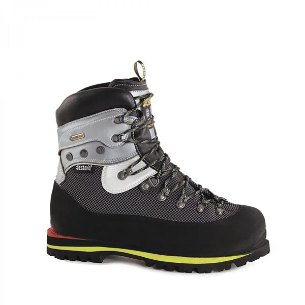 Buty wysokogórskie Bestard TOP Extreme Lite (8060) EU 44. Czarne buty turystyczne BESTARD, bez wzorów, z gore-texu, bez zapięcia, trekkingowe, gore-tex. Za 2,469.00 zł.