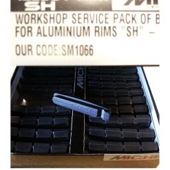 Klocki hamulcowe Miche do felg aluminiowych, 40 sztuk. Czarne bezrękawniki Shimano, bez wzorów, z tworzywa sztucznego, bez kołnierzyka, bez ramiączek. Za 552.95 zł.