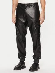 HUGO Spodnie z imitacji skóry Geza2511 50534827 Czarny Regular Fit. Czarne spodnie materiałowe Hugo, m, bez wzorów, z materiału. Za 539.99 zł.