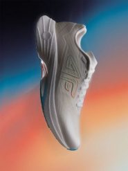 4F Buty do biegania Speed Runner męskie - białe 45. Białe buty do biegania 4F, bez wzorów, bez zapięcia, do biegania. Za 359.99 zł.