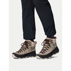 Trekkingi Columbia. Czarne botki sznurowane Columbia, bez wzorów, bez obcasa, bez zapięcia. Za 599.99 zł.