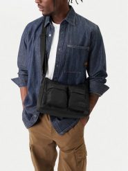 G-Star Raw Torba sportowa C-BW-B53509 Czarny. Czarne torby sportowe G-Star Raw, bez wzorów, z materiału. Za 159.99 zł.