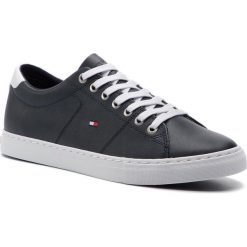 Sneakersy TOMMY HILFIGER - Essential Leather Sneaker FM0FM02203 Midnight 403. Buty sportowe casual marki Tommy Hilfiger. Za 449.00 zł.
