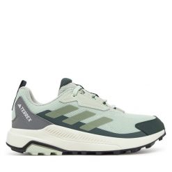 Trekkingi adidas. Zielone buty trekkingowe Adidas, bez wzorów, bez zapięcia. Za 299.99 zł.
