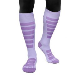 Skarpety do sportów zimowych unisex SIROKO Aoraki. Fioletowe skarpety SIROKO, bez wzorów. W wyprzedaży za 84.00 zł.