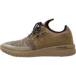 Supra FLOW RUN Tenisówki i Trampki olive/multicolor. Buty do biegania marki Supra. W wyprzedaży za 319.20 zł.