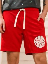 Szorty dresowe z nadrukiem - czerwony. Czerwone krótkie spodenki sportowe Sinsay, l, bez wzorów, z dresówki. Za 29.99 zł.