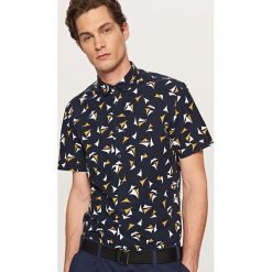 Wzorzysta koszula regular fit - Granatowy. Koszule marki Reserved. Za 119.99 zł.