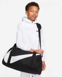Torba sportowa unisex Nike Gym Club. Czarne torby na ramię Nike, bez wzorów, z materiału, na ramię, małe, bez dodatków. Za 162.05 zł.