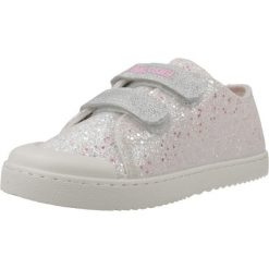 Buty PABLOSKY 984350P Biały. Białe buty trekkingowe PABLOSKY, bez wzorów, z tkaniny, bez zapięcia. Za 138.99 zł.