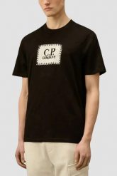 C.P. COMPANY Czarny męski t-shirt. Czarne t-shirty C.P. Company, l, bez wzorów, bez kołnierzyka, bez ramiączek. W wyprzedaży za 299.99 zł.