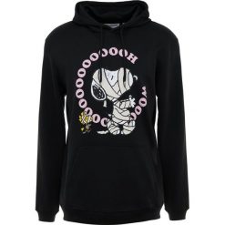 Essentiel Antwerp KOOHOO HOODIE Bluza z kapturem black. Bluzy z kapturem marki Essentiel Antwerp, m, z bawełny, z kapturem. W wyprzedaży za 344.50 zł.