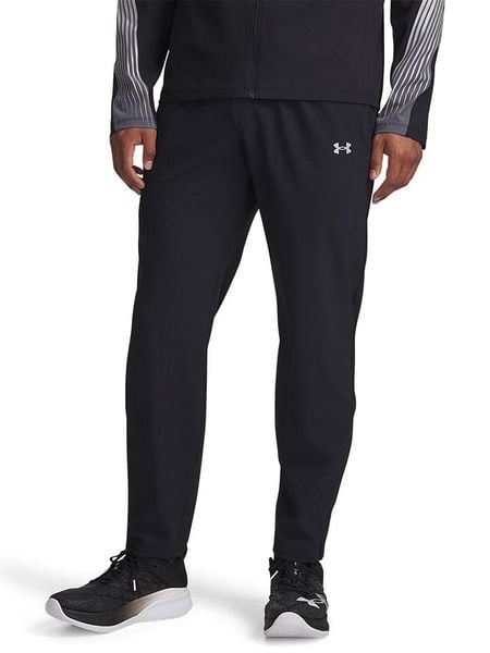 Under Armour Spodnie sportowe w kolorze czarnym rozmiar: XXL. Czarne spodnie treningowe długie Under Armour, xxl, bez wzorów, z materiału. Za 237.17 zł.